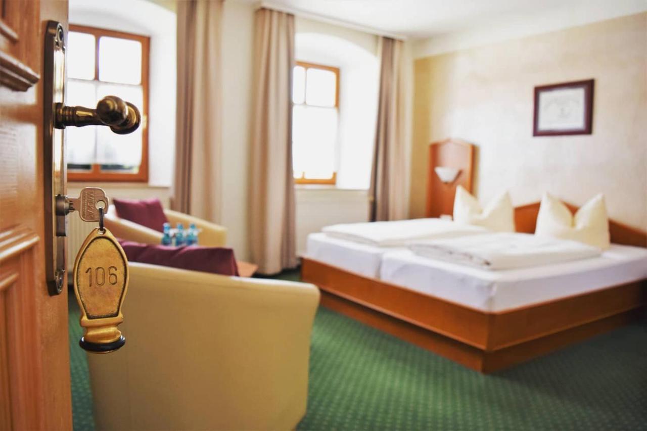 Hotel Zum Braeu Kinding Extérieur photo
