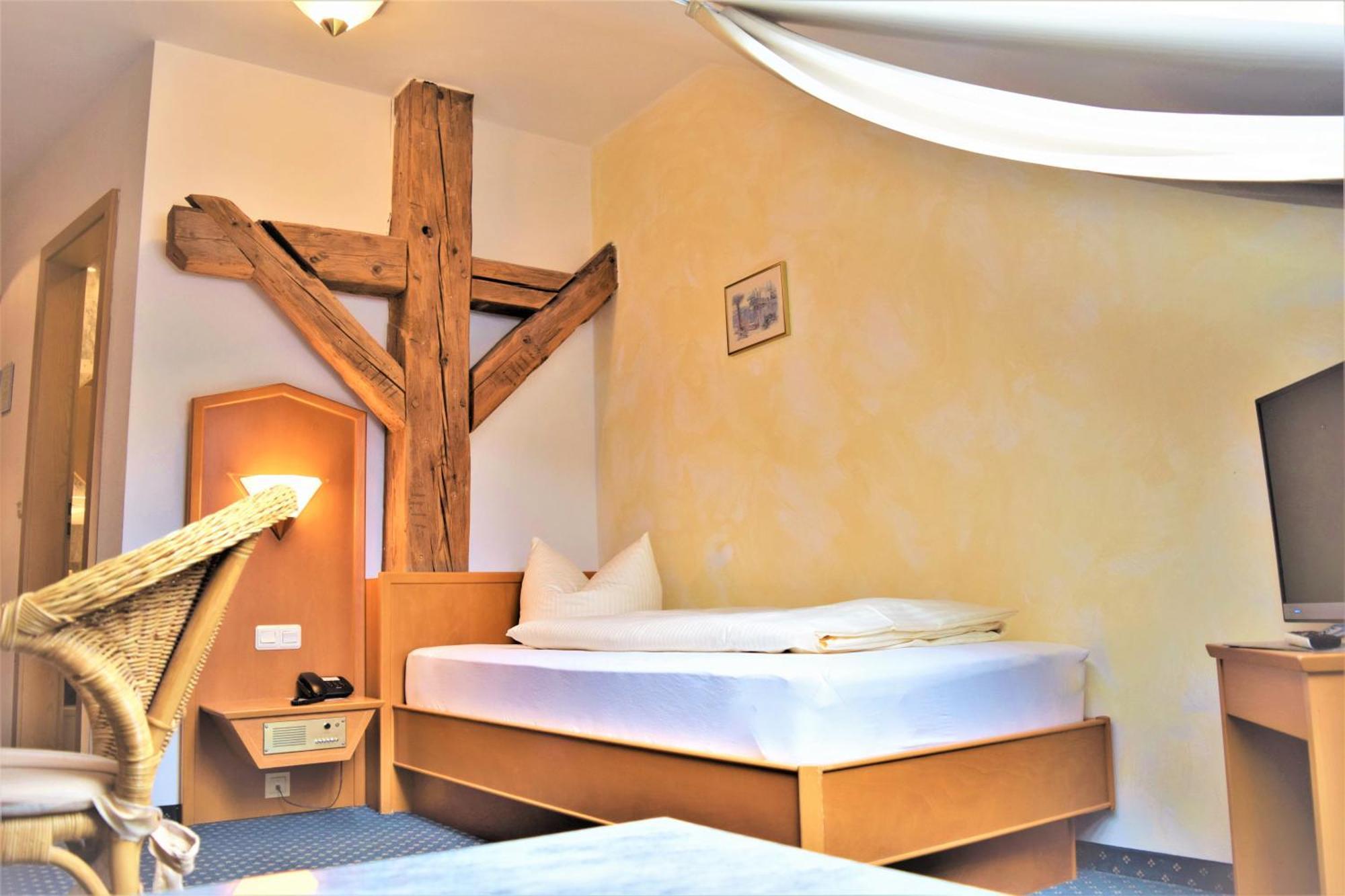Hotel Zum Braeu Kinding Extérieur photo