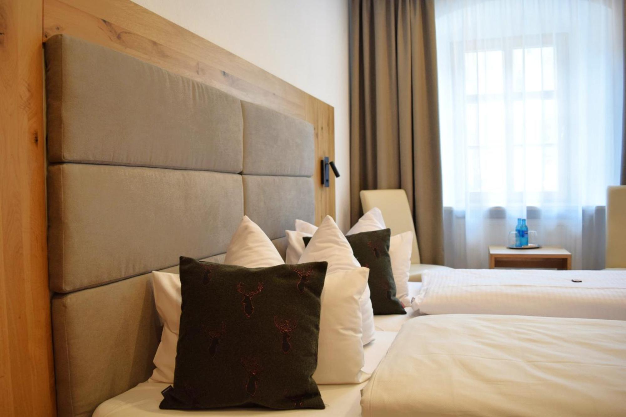 Hotel Zum Braeu Kinding Extérieur photo