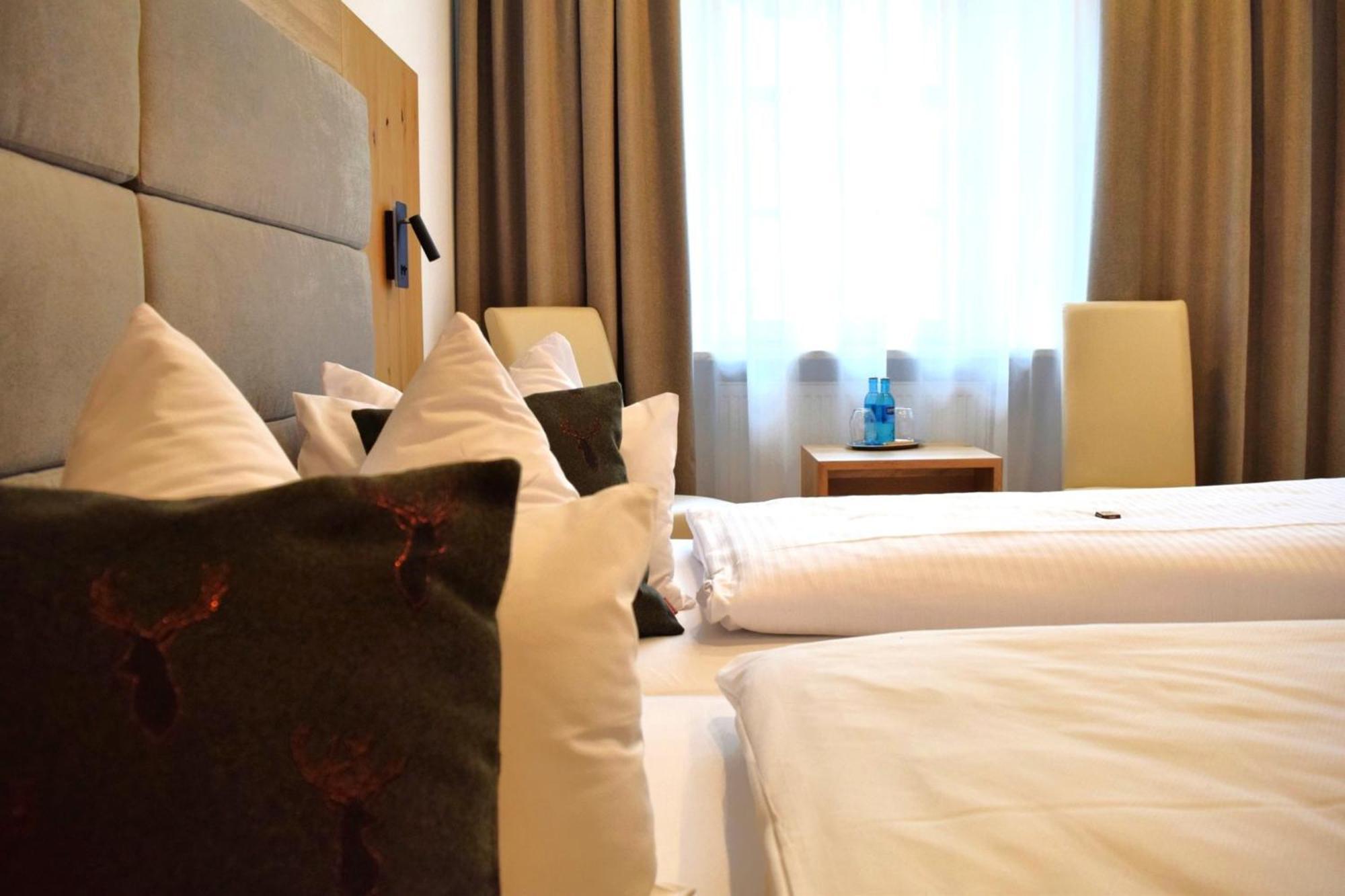 Hotel Zum Braeu Kinding Extérieur photo